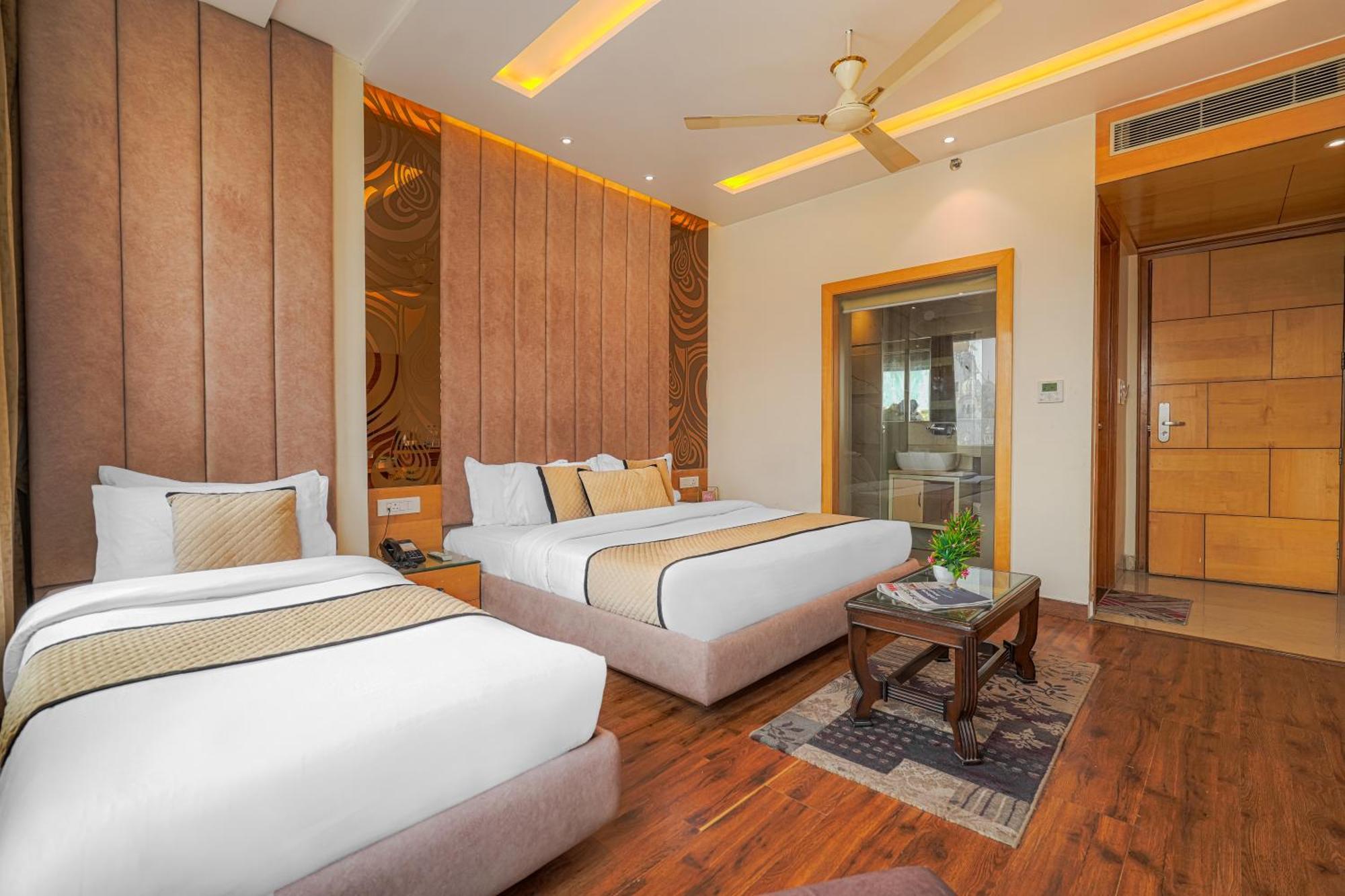 Csjs Inn Hotel Amritsar Dış mekan fotoğraf
