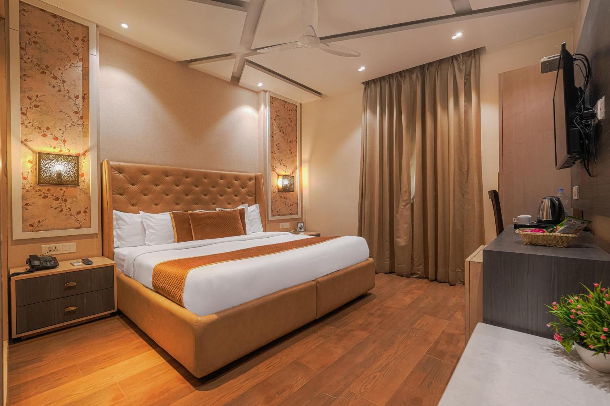 Csjs Inn Hotel Amritsar Dış mekan fotoğraf