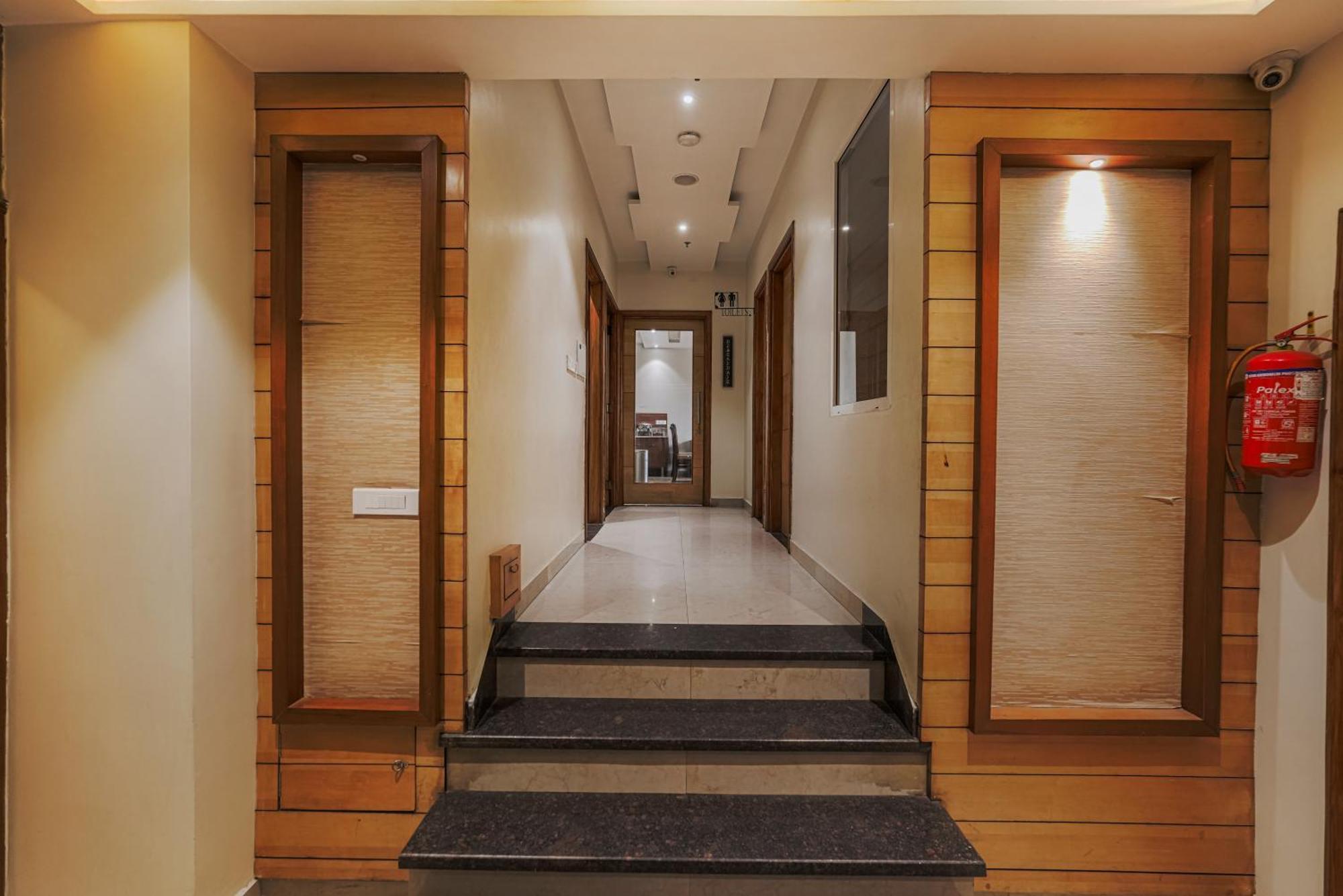 Csjs Inn Hotel Amritsar Dış mekan fotoğraf