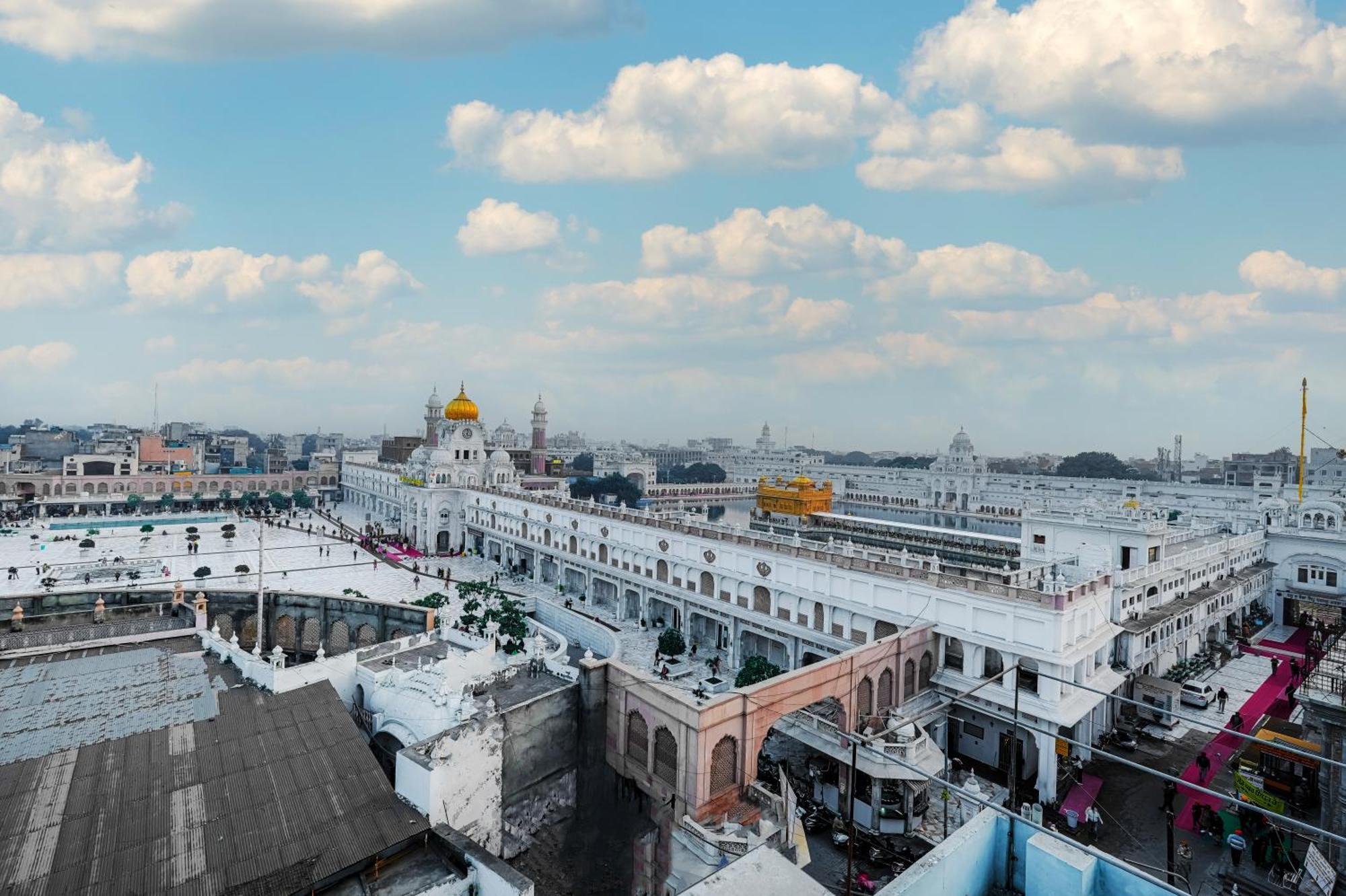 Csjs Inn Hotel Amritsar Dış mekan fotoğraf